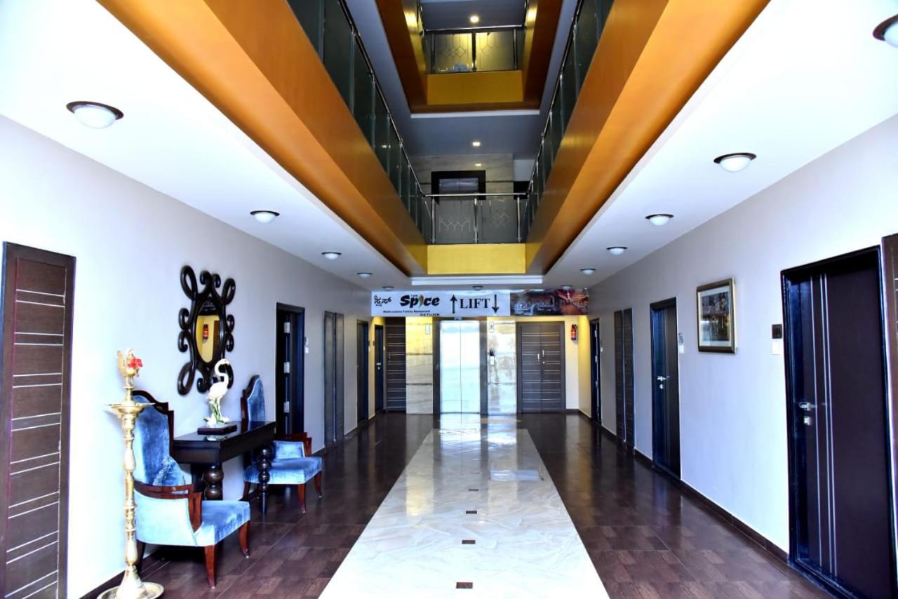 The Grand Krishna Luxury Hotel จิกมากาลูร์ ภายนอก รูปภาพ